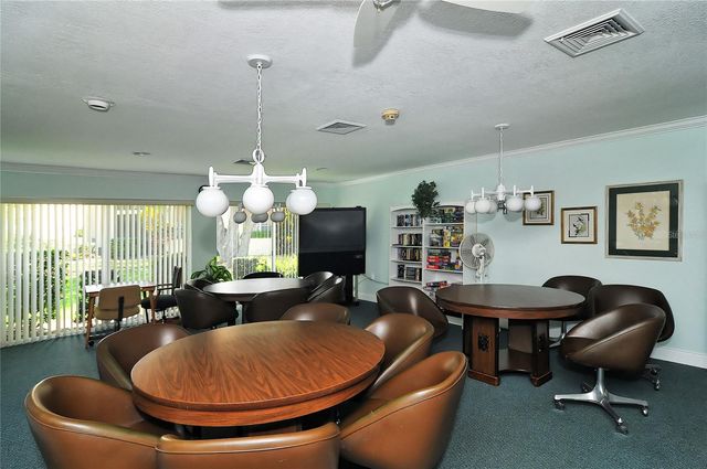 2756 CLUBHOUSE DRIVE 101, Sarasota, FL 34232