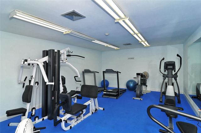 2756 CLUBHOUSE DRIVE 101, Sarasota, FL 34232