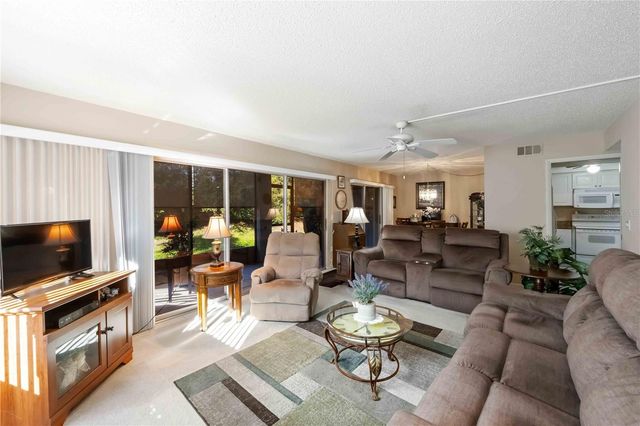 2756 CLUBHOUSE DRIVE 101, Sarasota, FL 34232