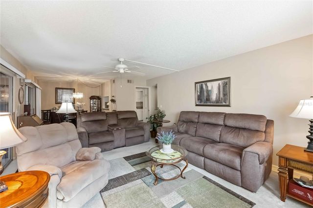 2756 CLUBHOUSE DRIVE 101, Sarasota, FL 34232