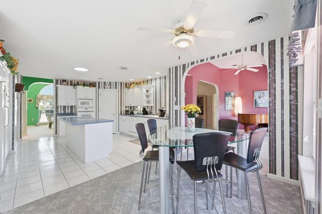 2562 Lake Vista Dr., Little River, SC 29566