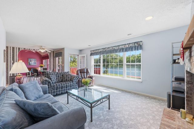 2562 Lake Vista Dr., Little River, SC 29566