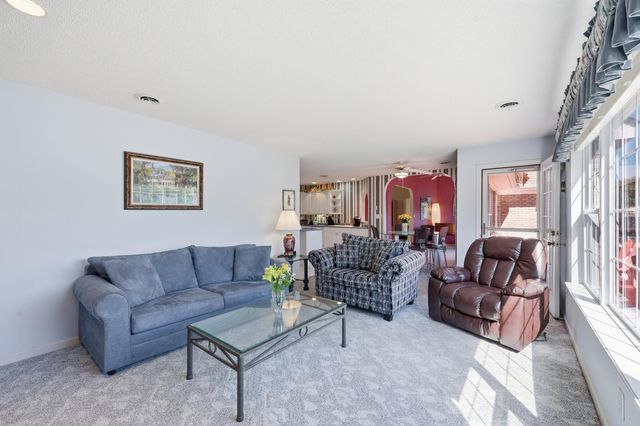 2562 Lake Vista Dr., Little River, SC 29566