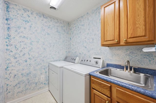 2562 Lake Vista Dr., Little River, SC 29566