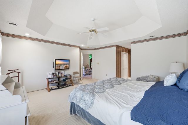 2562 Lake Vista Dr., Little River, SC 29566