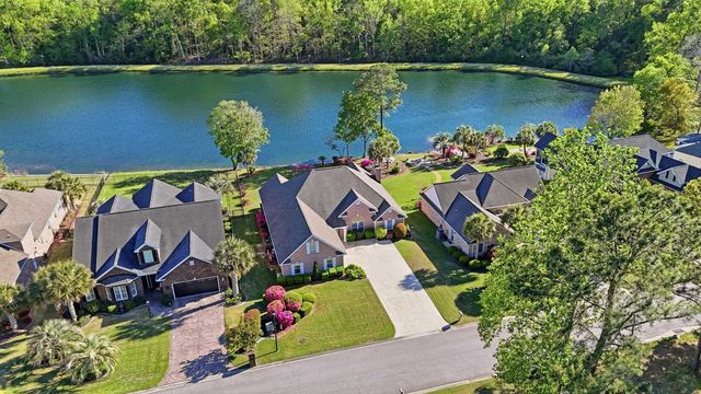 2562 Lake Vista Dr., Little River, SC 29566