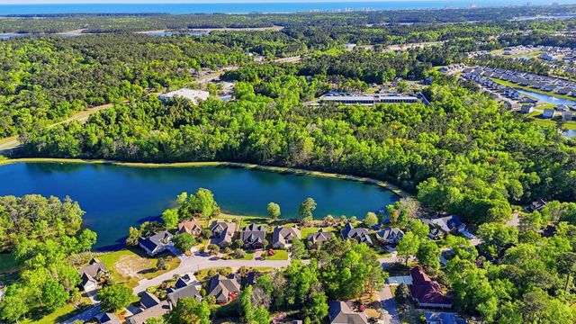 2562 Lake Vista Dr., Little River, SC 29566