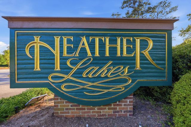 2562 Lake Vista Dr., Little River, SC 29566