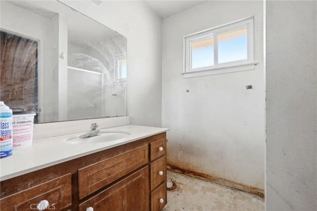 153 Bonita Ave, Fowler, CA 93625