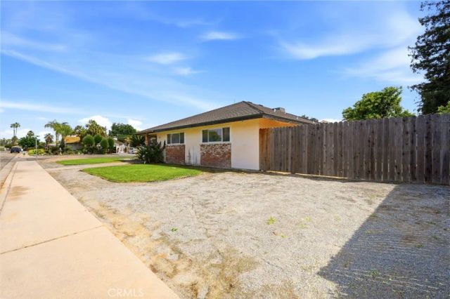 153 Bonita Ave, Fowler, CA 93625