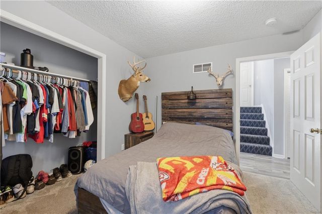 1624 SE 11th Street, Lee's Summit, MO 64081