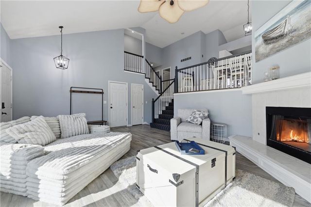 1624 SE 11th Street, Lee's Summit, MO 64081