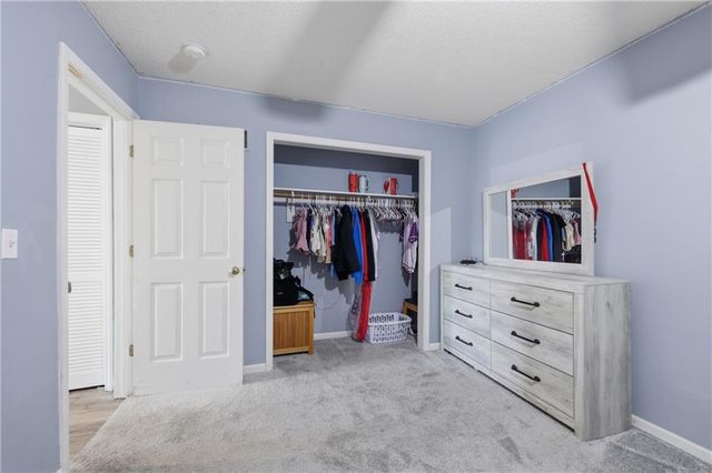1624 SE 11th Street, Lee's Summit, MO 64081