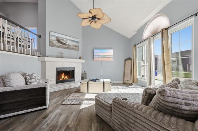 1624 SE 11th Street, Lee's Summit, MO 64081