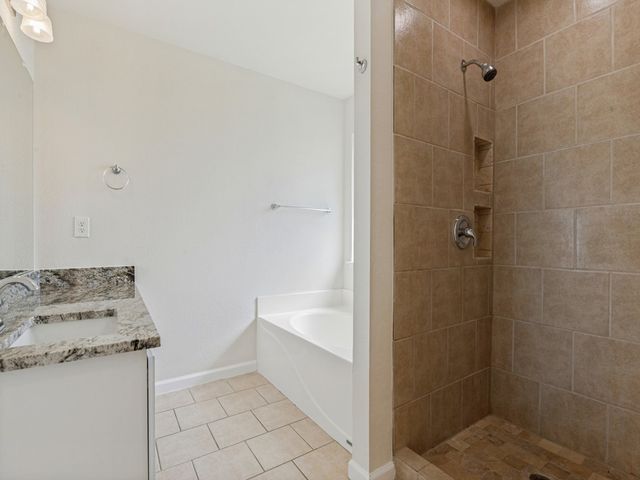 709 Catalina Drive, Lancaster, TX 75146