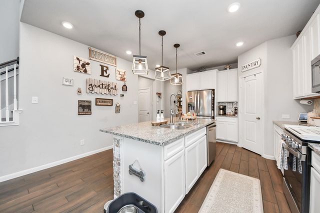 2394 Bishop Lagoon Way, La Porte, TX 77571