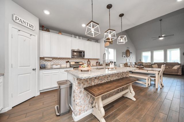 2394 Bishop Lagoon Way, La Porte, TX 77571