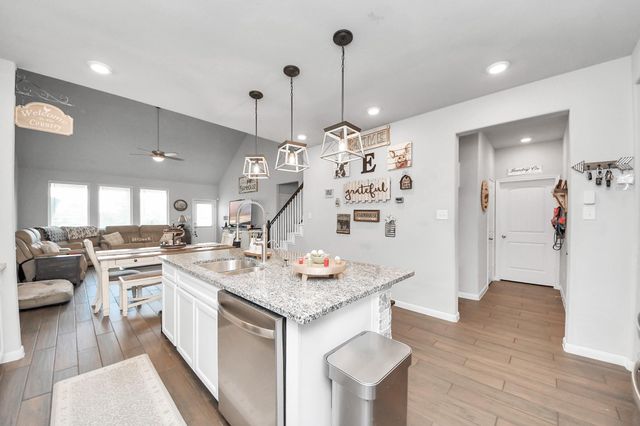 2394 Bishop Lagoon Way, La Porte, TX 77571