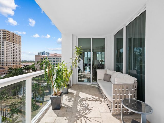 333 Las Olas Way 910, Fort Lauderdale, FL 33301