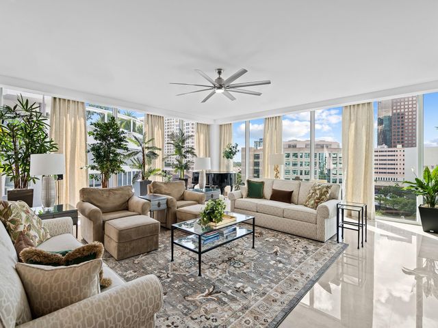 333 Las Olas Way 910, Fort Lauderdale, FL 33301