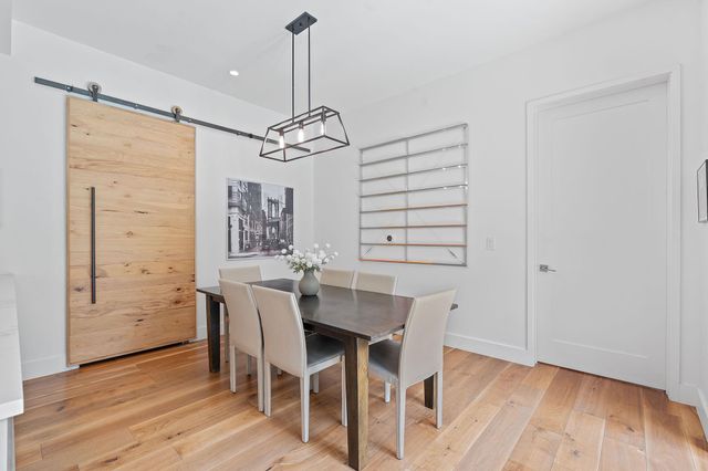 1605 Chelsea LN, Austin, TX 78704