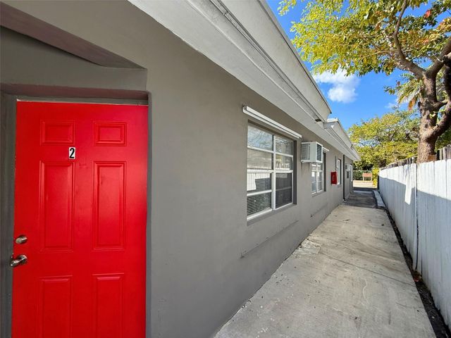 1390 Riverland Road, Fort Lauderdale, FL 33312