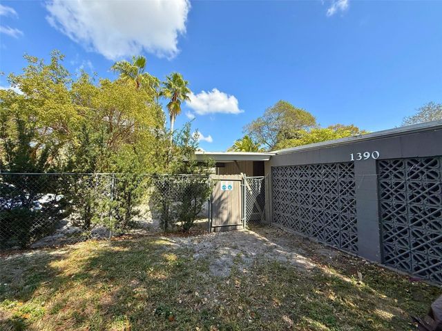 1390 Riverland Road, Fort Lauderdale, FL 33312