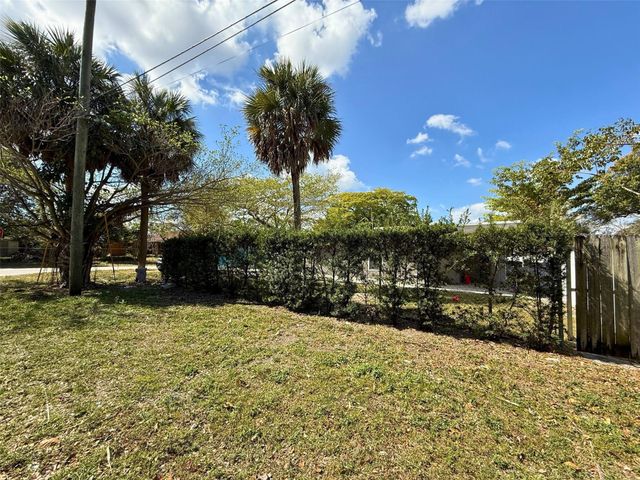 1390 Riverland Road, Fort Lauderdale, FL 33312