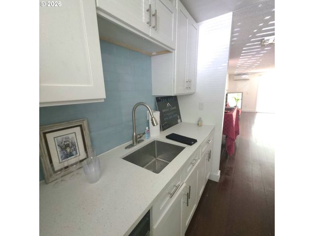 12622 Nw BARNES Rd 6, Portland, OR 97229