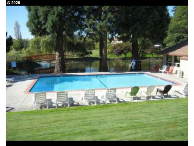 12622 Nw BARNES Rd 6, Portland, OR 97229