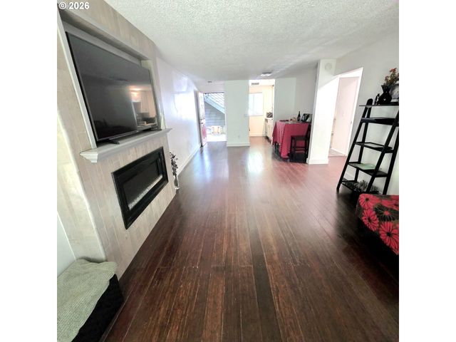 12622 Nw BARNES Rd 6, Portland, OR 97229