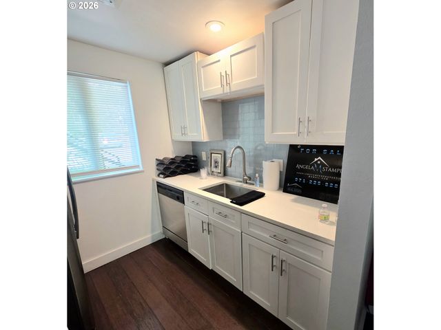 12622 Nw BARNES Rd 6, Portland, OR 97229