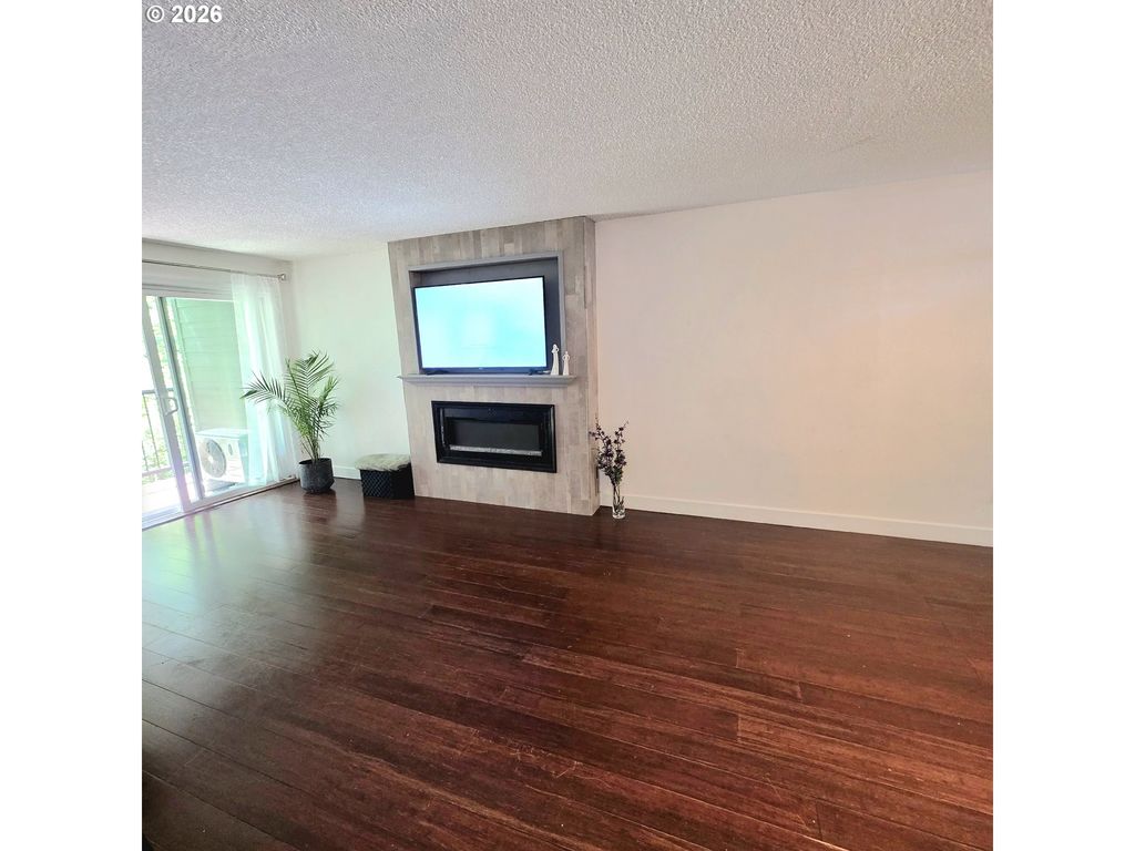 12622 Nw BARNES Rd 6, Portland, OR 97229
