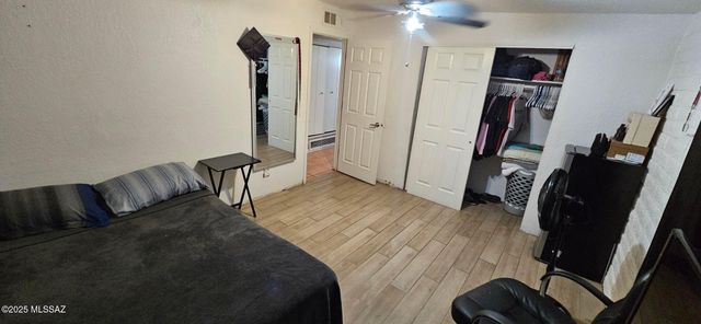 1462 E El Atajo, Tucson, AZ 85714