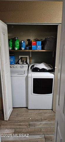 1462 E El Atajo, Tucson, AZ 85714