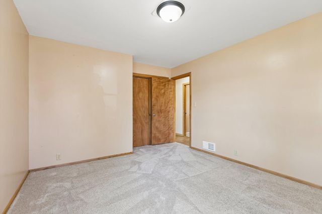 2015 S 9TH Street, Council Bluffs, IA 51501