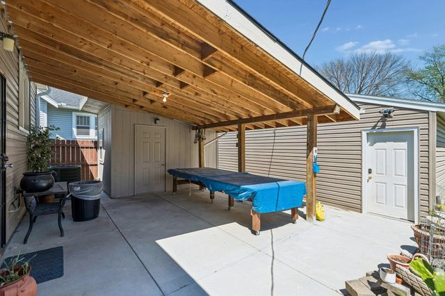 2015 S 9TH Street, Council Bluffs, IA 51501