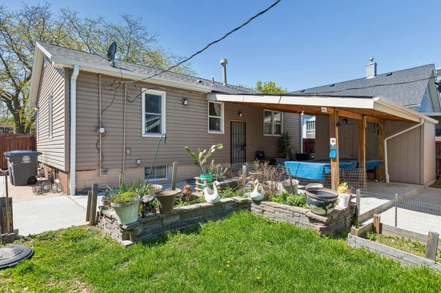 2015 S 9TH Street, Council Bluffs, IA 51501