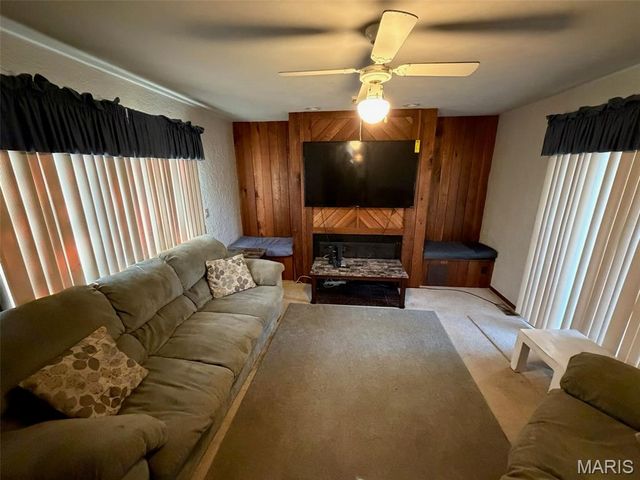 13 Beth Ann Drive, Belleville, IL 62221