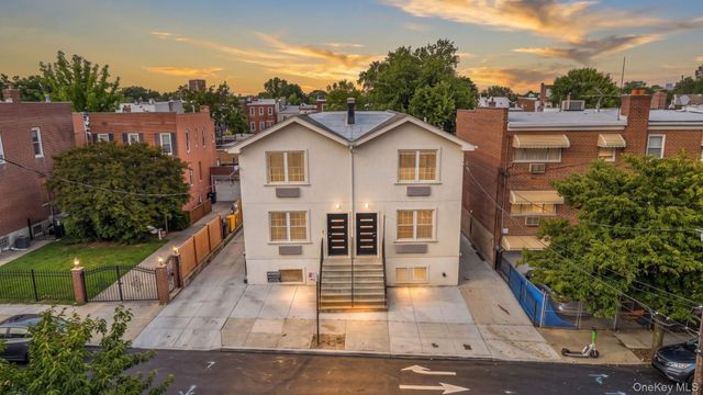 957 E 229th Street, Bronx, NY 10466