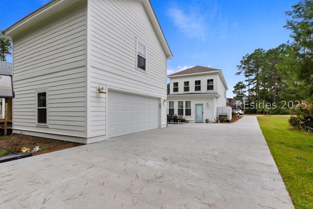 36 Blue Trail Court, Bluffton, SC 29910