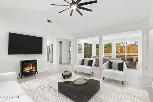 2208 Carlton Avenue, Wilmington, NC 28403