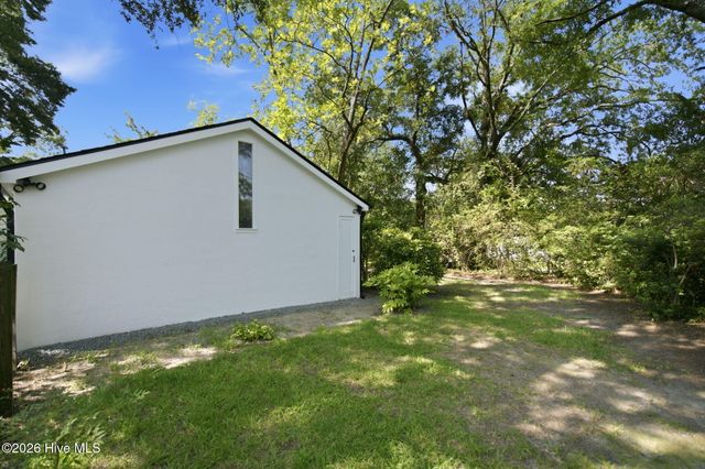 2208 Carlton Avenue, Wilmington, NC 28403