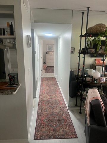 3215 BENEVA ROAD 204, Sarasota, FL 34232