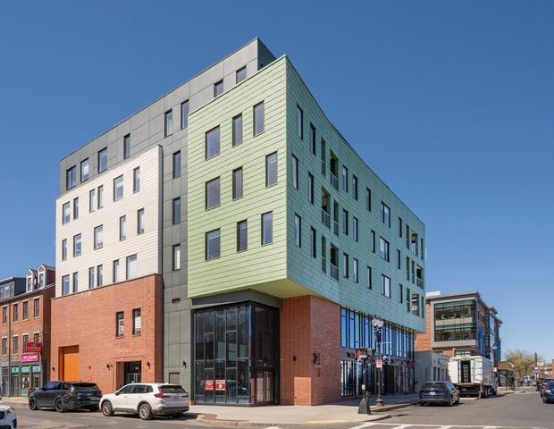 2-10 Maverick Sq 304, Boston, MA 02128