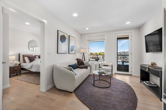 2-10 Maverick Sq 304, Boston, MA 02128