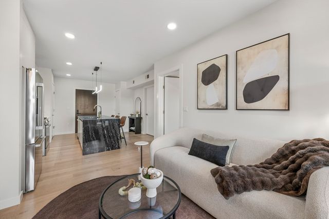 2-10 Maverick Sq 304, Boston, MA 02128