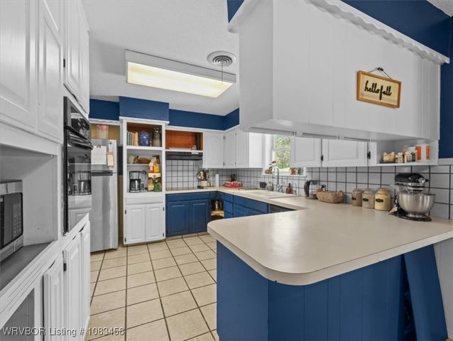 16182 Mountain Way, Heavener, OK 74937