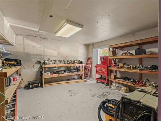 16182 Mountain Way, Heavener, OK 74937