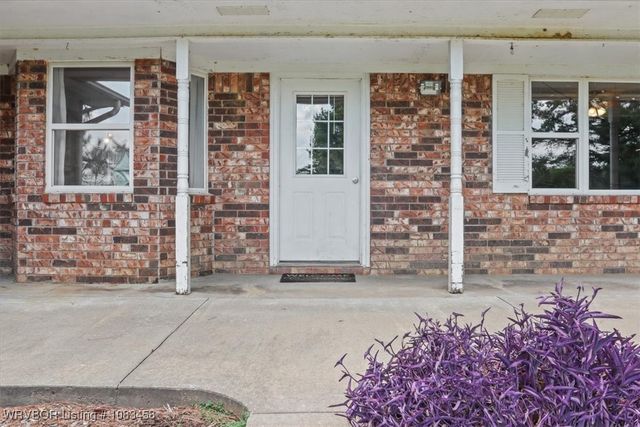 16182 Mountain Way, Heavener, OK 74937